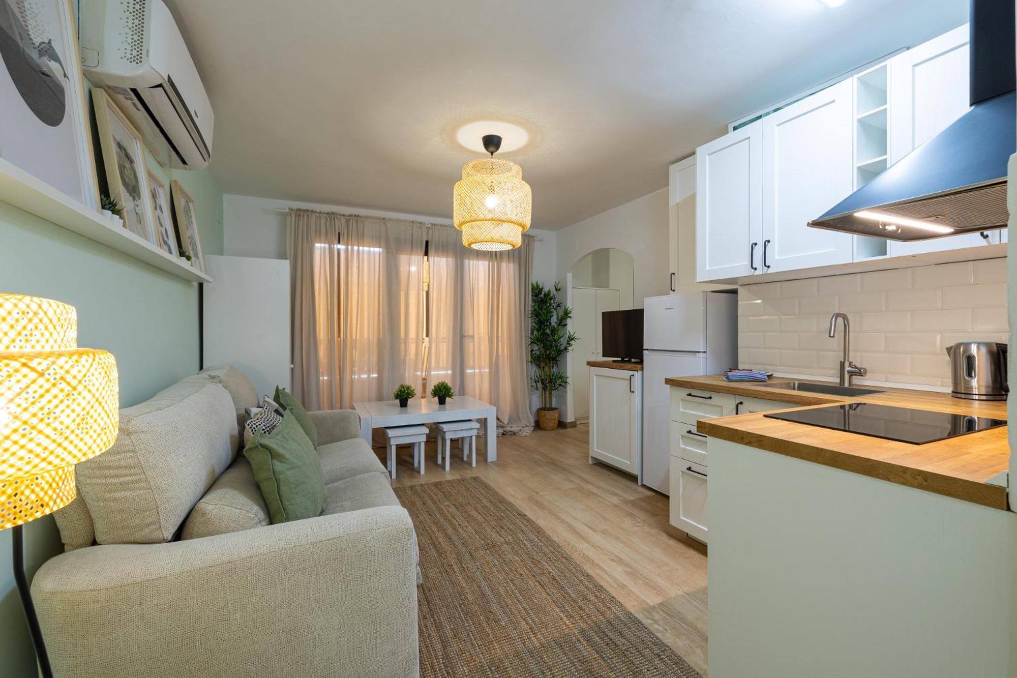 Lejlighed Holidays2malaga Guindos 500 Mts From And Promenade *