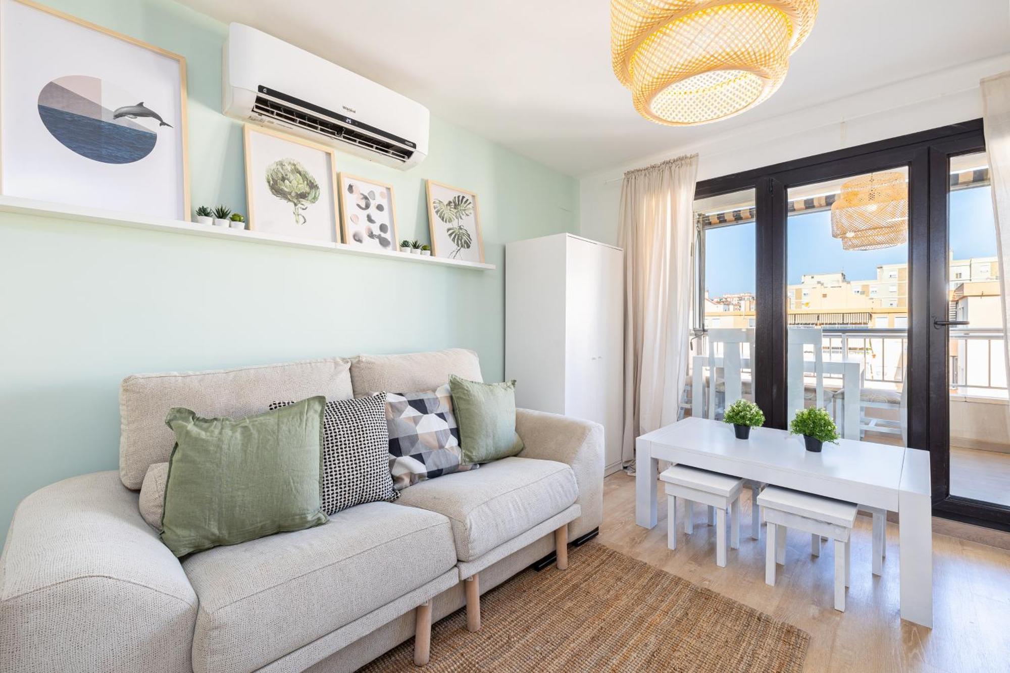 Holidays2malaga Guindos 500 Mts From And Promenade Lejlighed Málaga